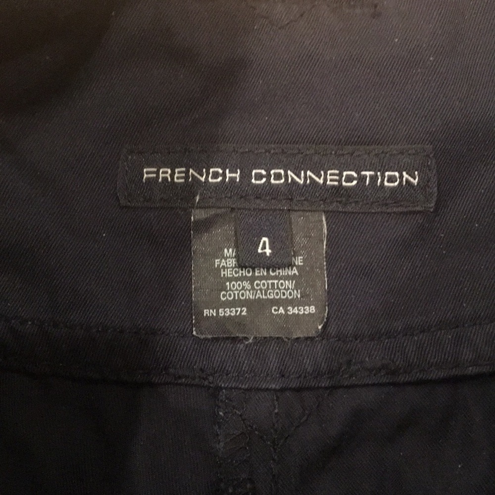 ✨ French Connection High Waisted Navy Shorts ✨ - Picture 8 of 8
